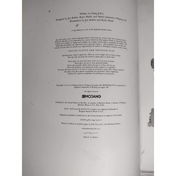Mojang Minecraft Exploded Builds Medieval Fortress HardCover Guide Book! 1st Ed! - Picture 3 of 3